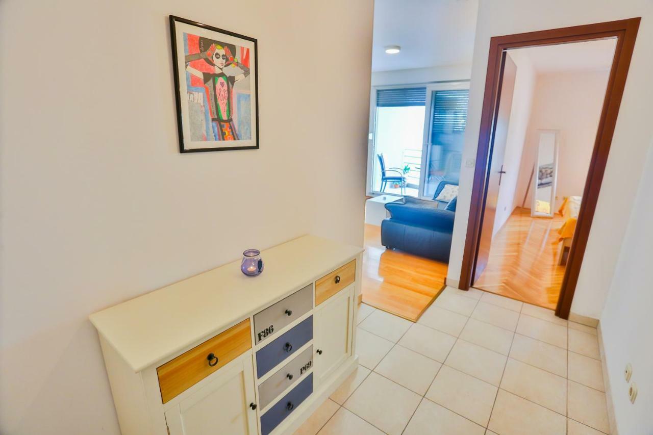 Ibis Apartment Сплит Екстериор снимка