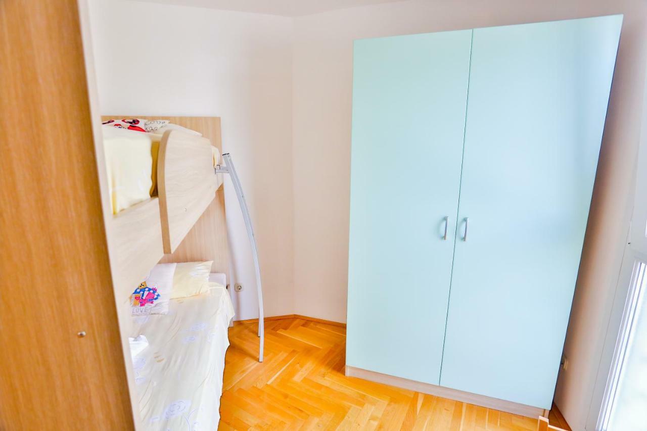 Ibis Apartment Сплит Екстериор снимка