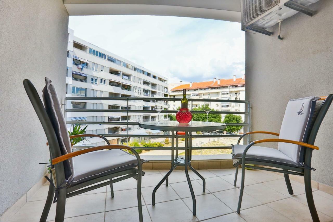 Ibis Apartment Сплит Екстериор снимка