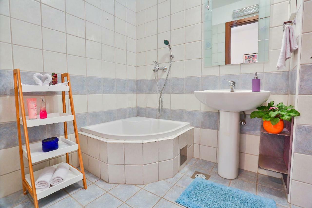Ibis Apartment Сплит Екстериор снимка